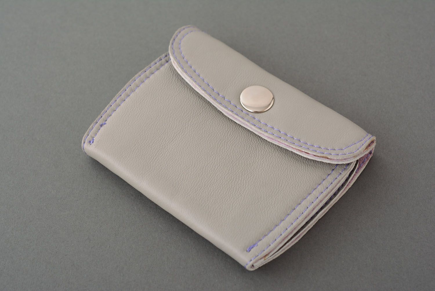 Light leather wallet photo 2