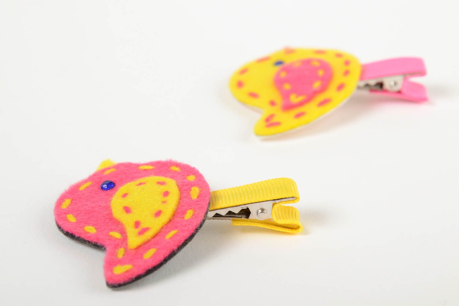 Набор детских заколок для волос в виде птичек 2 шт ручной работы розовая и желтая фото 4