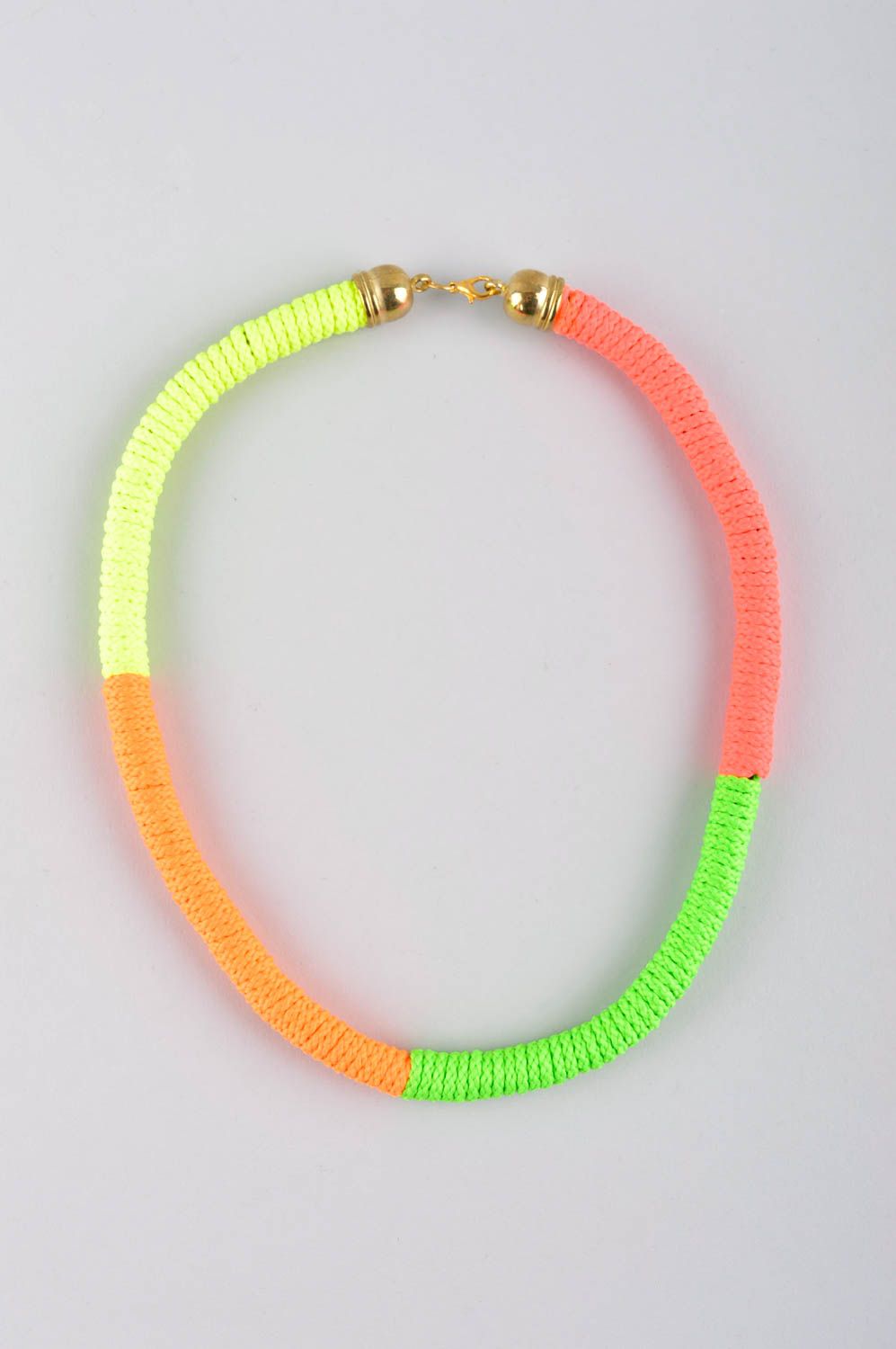 Collar de cuerda de colores artesanal adorno para el cuello accesorio de mujer  foto 2
