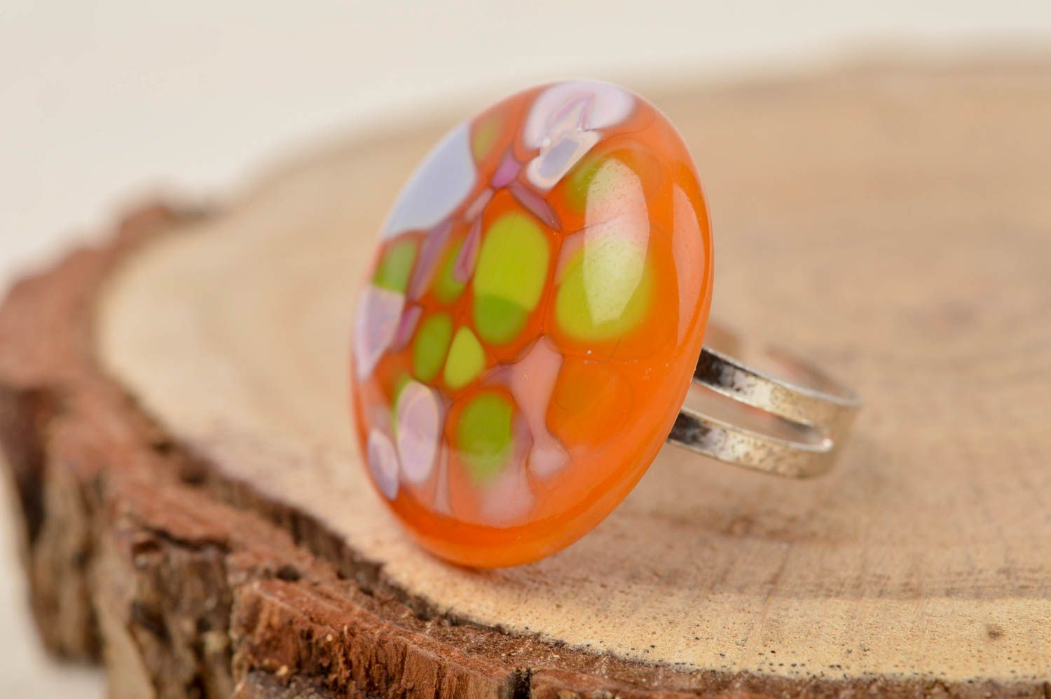 Кольцо ручной работы кольцо из стекла красивое оранжевое бижутерия из стекла фото 1