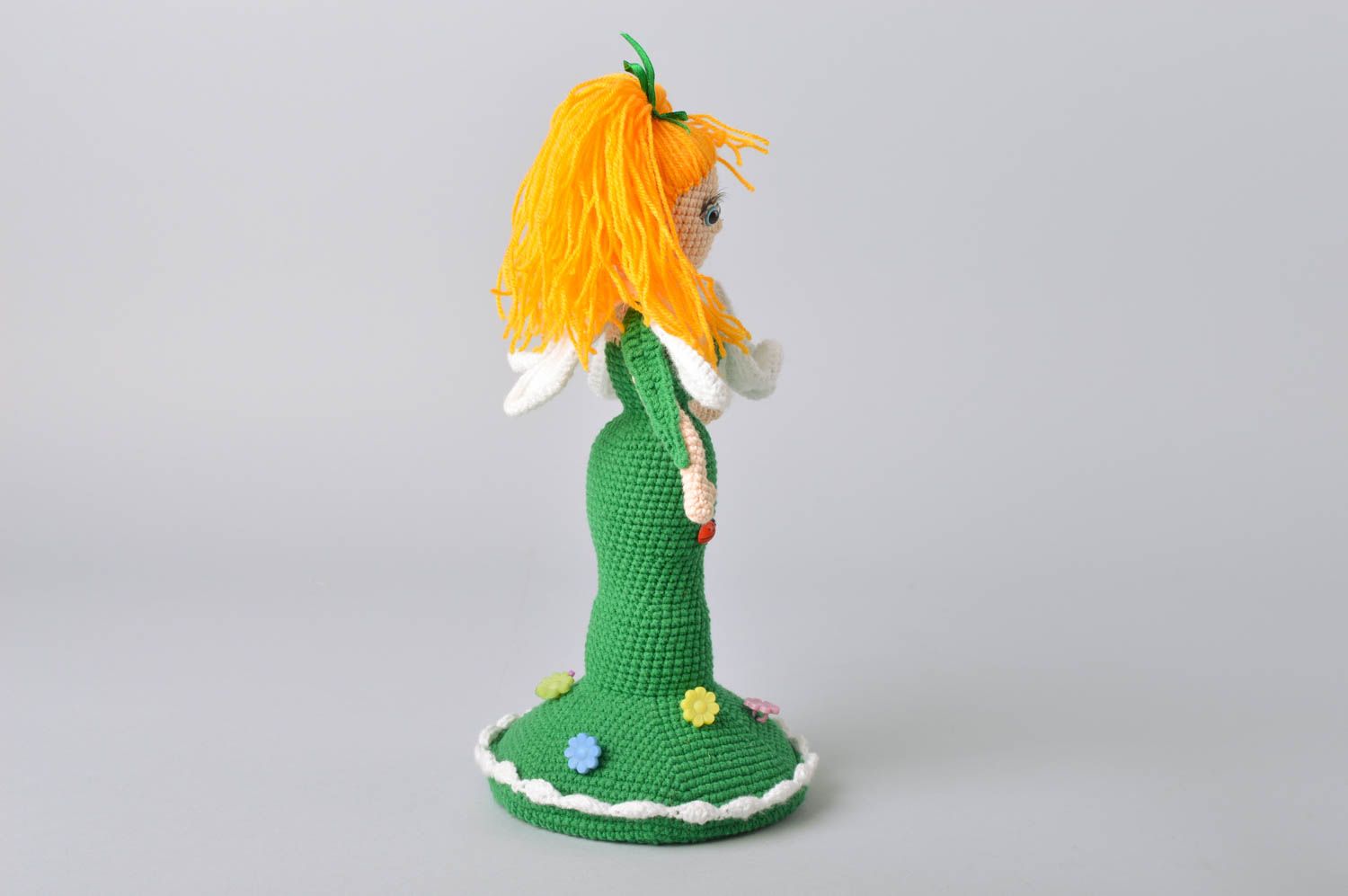 Jouet tricoté en coton au crochet fait main décoratif Poupée vêtue de robe verte photo 3