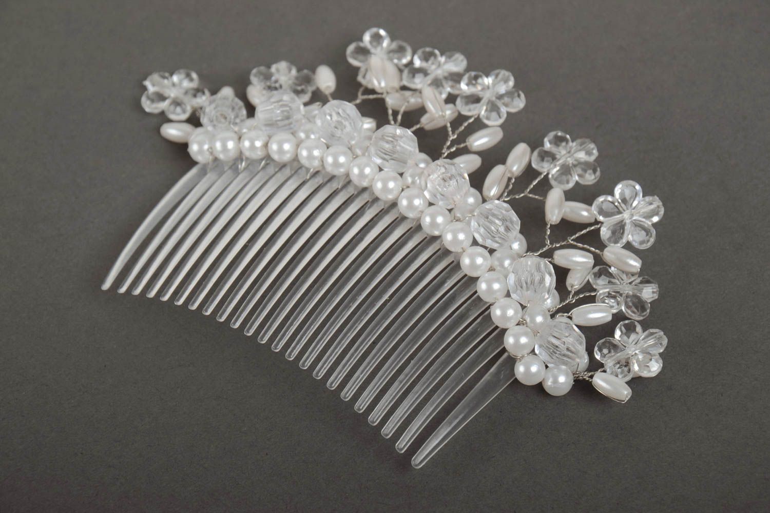 Handmade plastic hair comb decorated with white flowers and different beads  photo 5