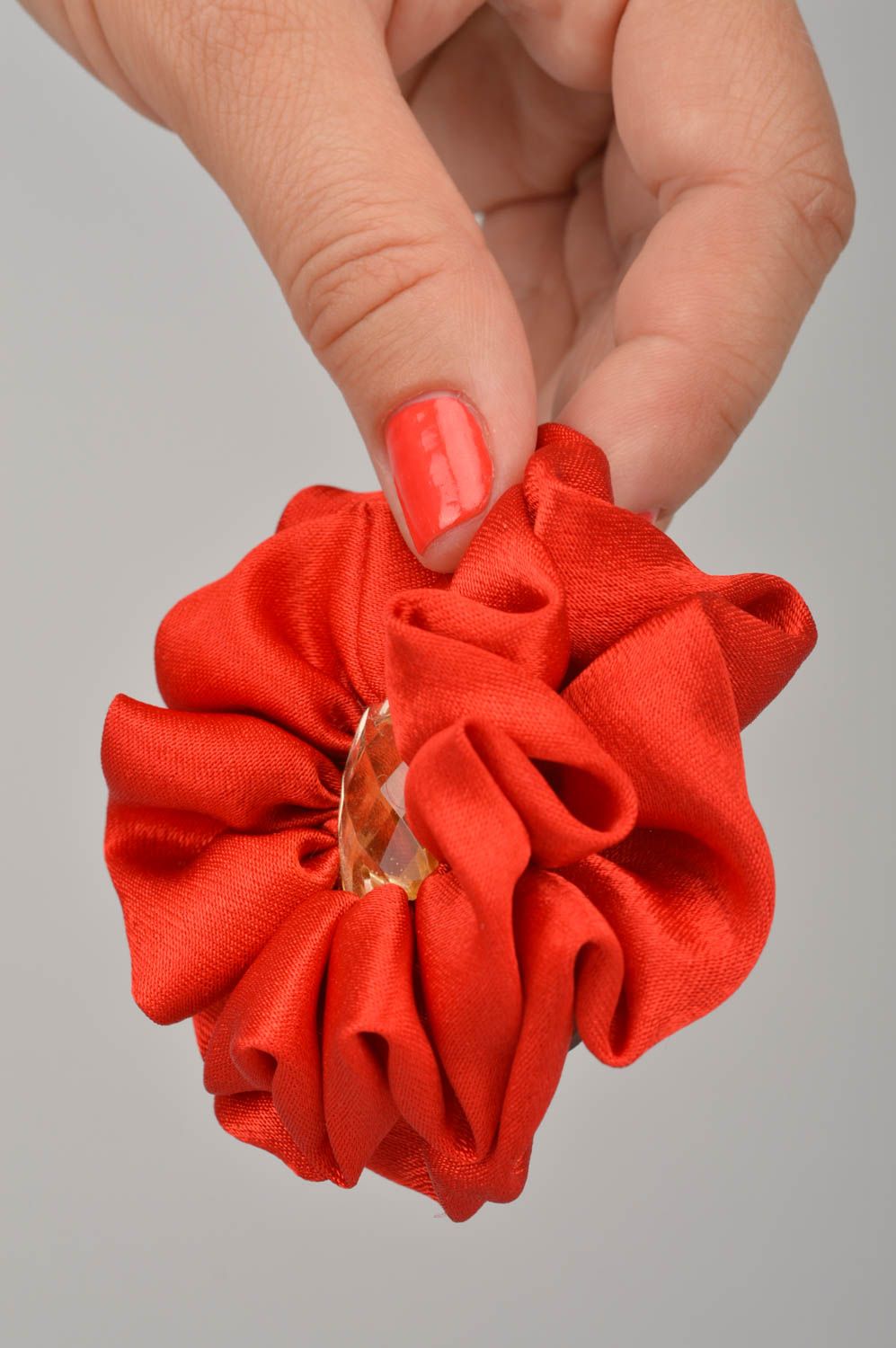 Blume Haarspange handgemachter Schmuck Accessoires für Mädchen in Rot zart foto 2