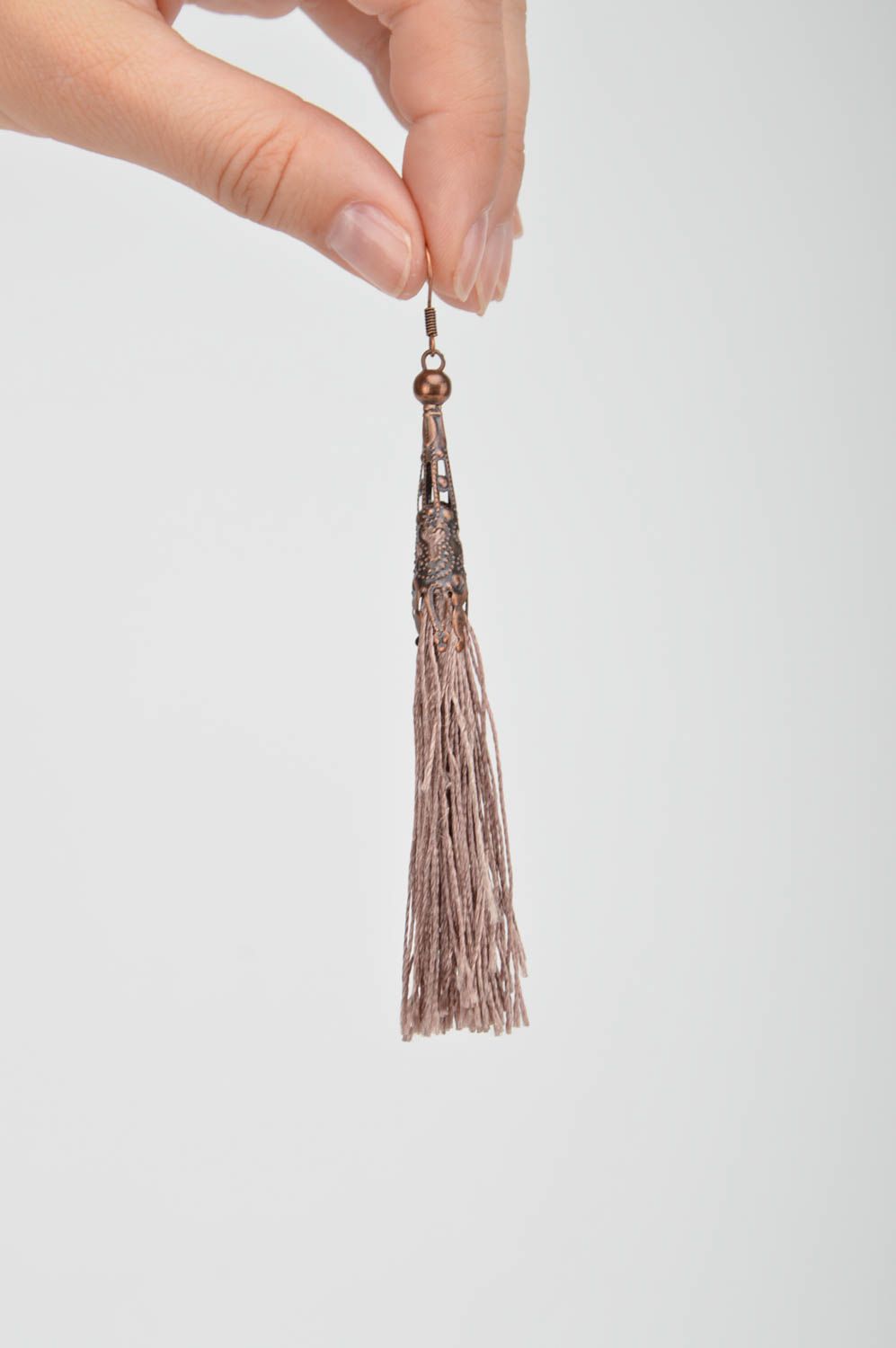Orecchini pendenti di lacci fatti a mano bigiotteria originale da donna foto 2