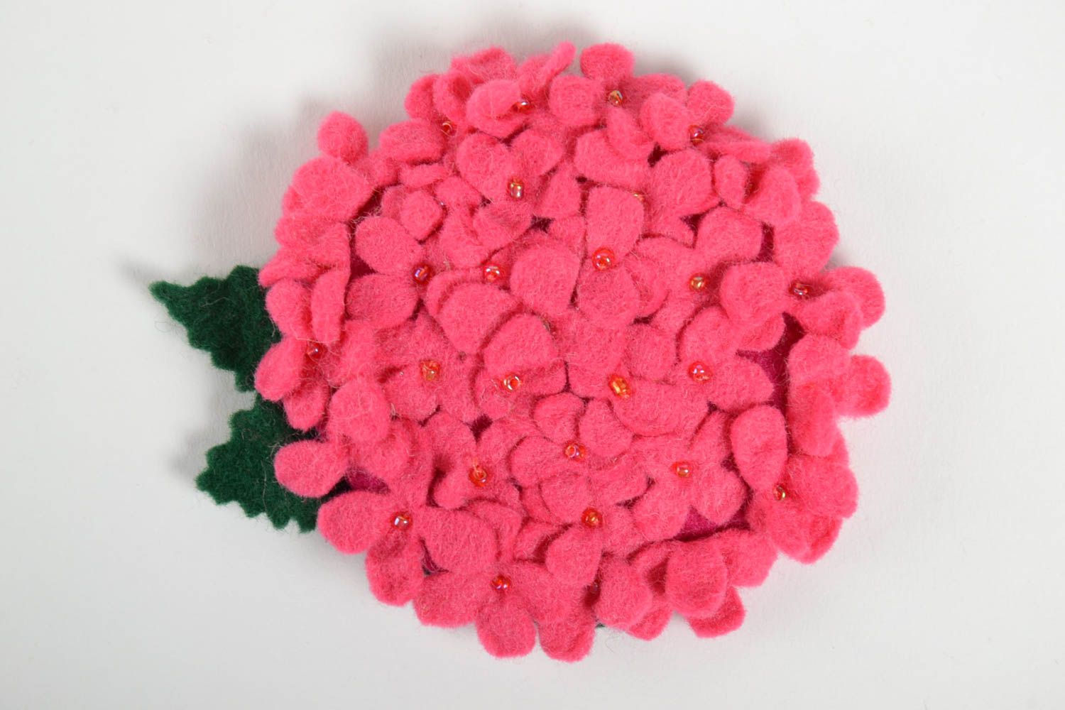 Handmade Blumen Brosche Schmuck für Frauen Designer Accessoire aus Filz rosa foto 4