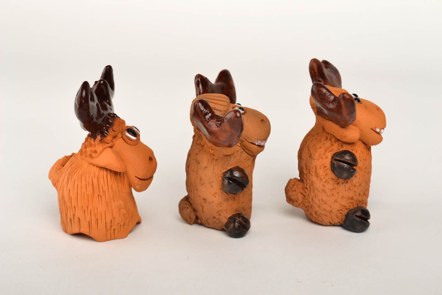 Statuette divertenti in argilla fatte a mano figurine decorative in ceramica 
 foto 4