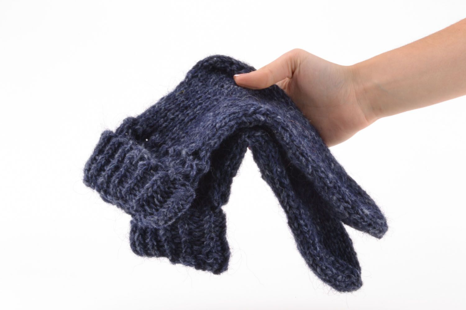 Calcetines de lana tejidos a mano de color azul oscuro	 foto 2