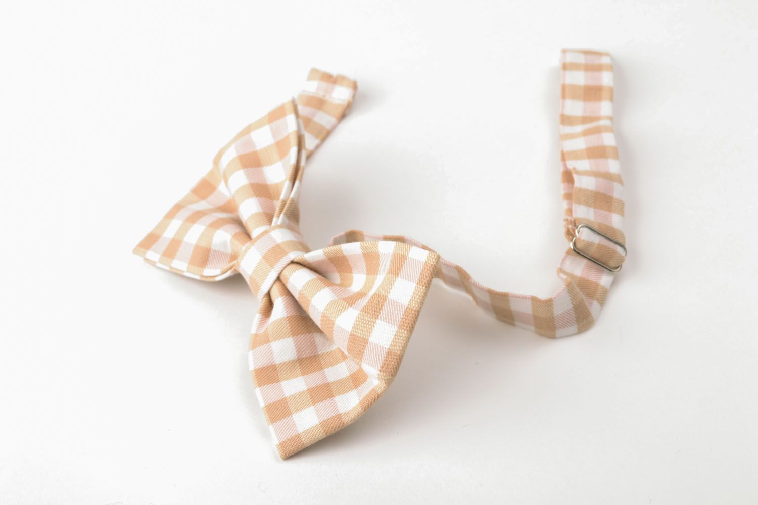 Bow tie with large checkered pattern photo 3