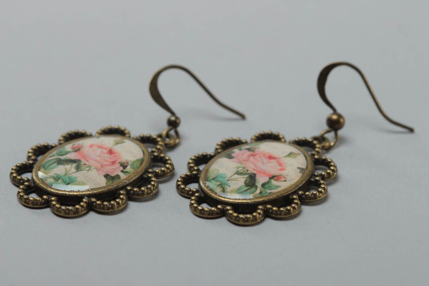 Women's beautiful handmade glass glaze oval earrings with roses photo 3