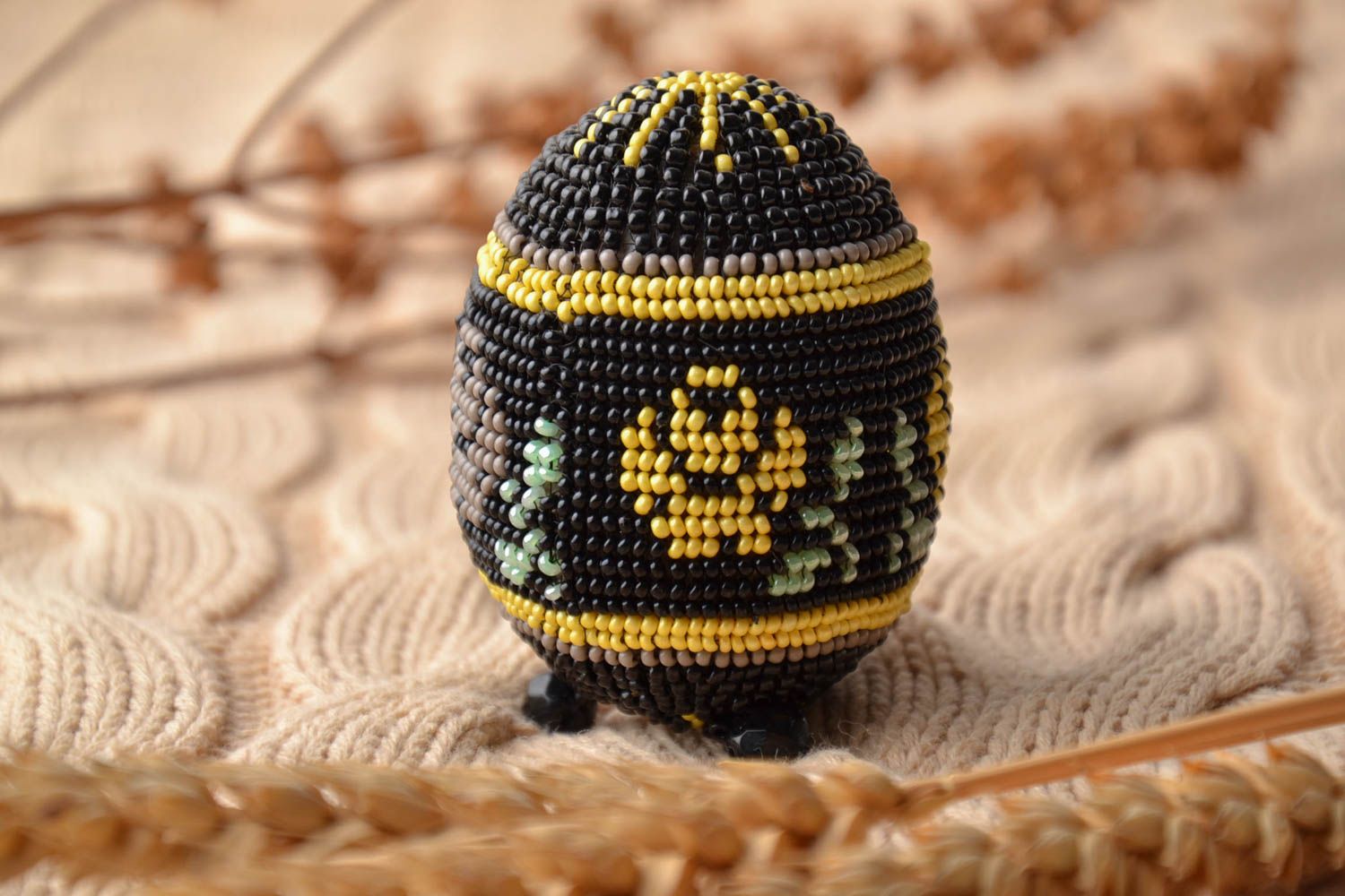 Wooden Easter egg woven over with beads photo 1