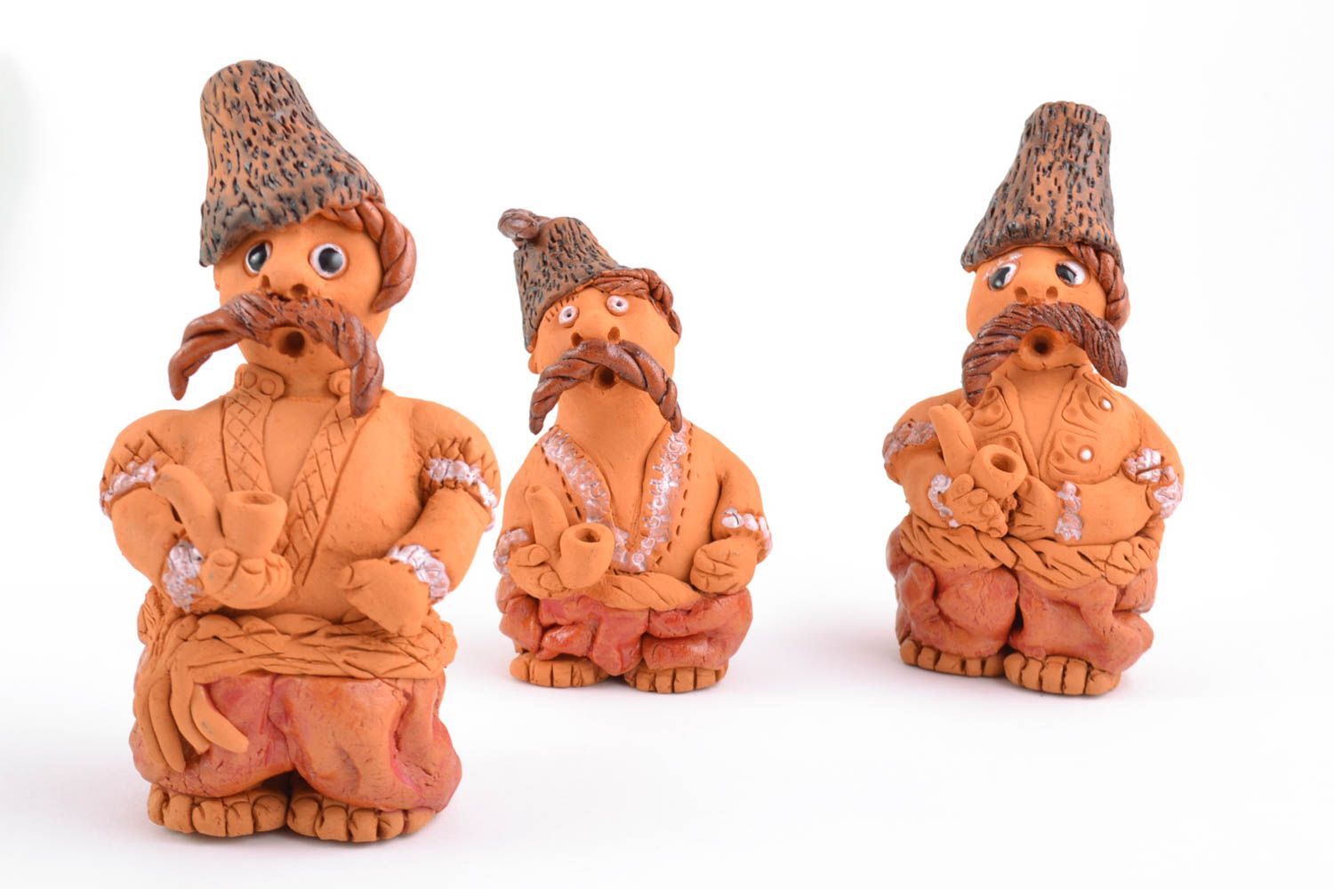 Set of 3 handmade ethnic ceramic figurines of Cossacks painted with acrylics photo 3