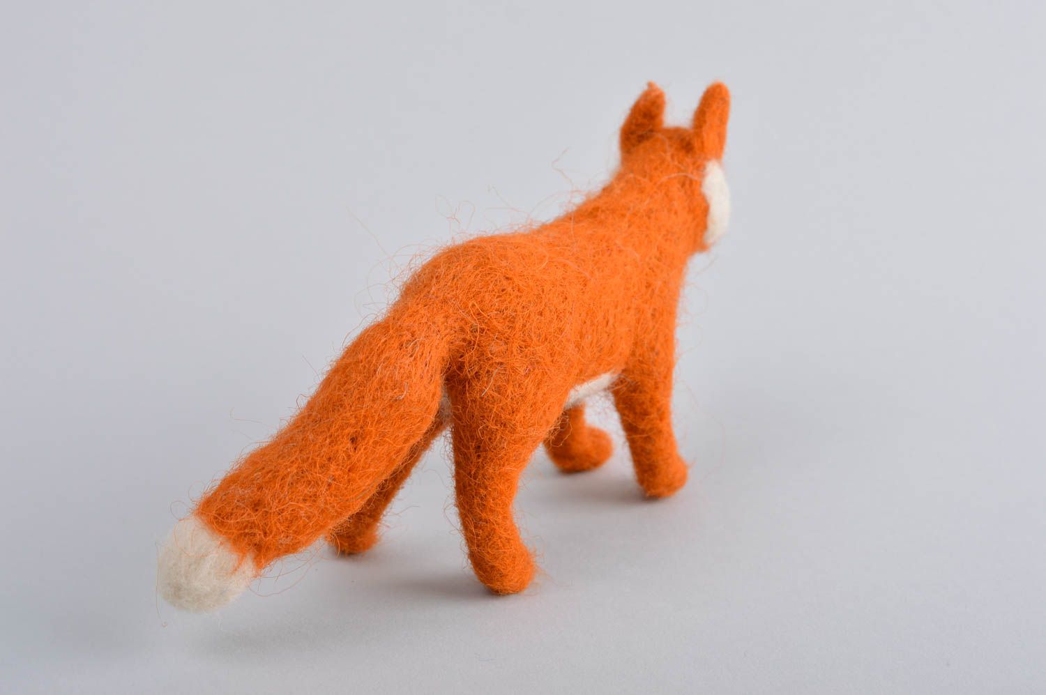 Schönes Kuscheltier Fuchs handmade Spielzeug aus Wolle Geschenk für Kinder foto 5