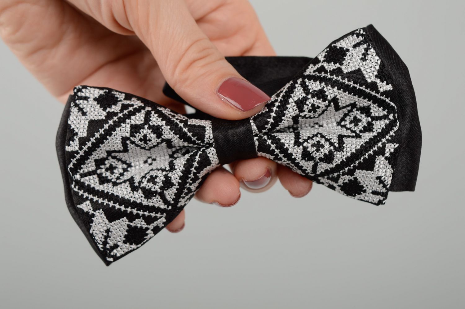 Black bow tie with cross stitch embroidery photo 3