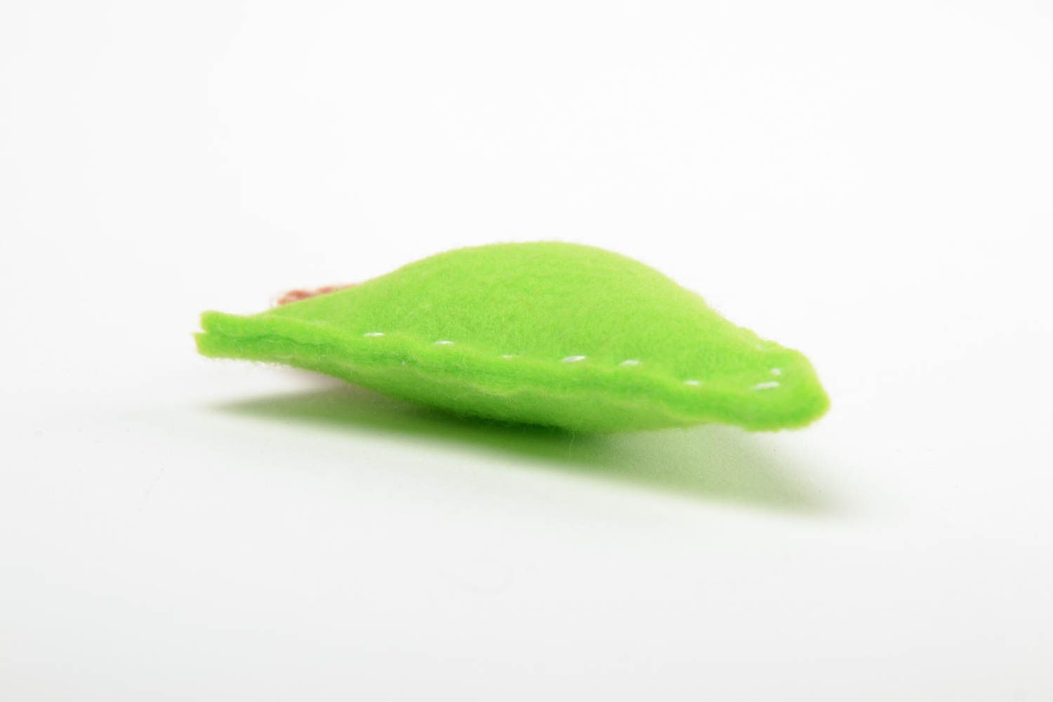Juguete de fieltro artesanal con forma de abeto verde para niños foto 4
