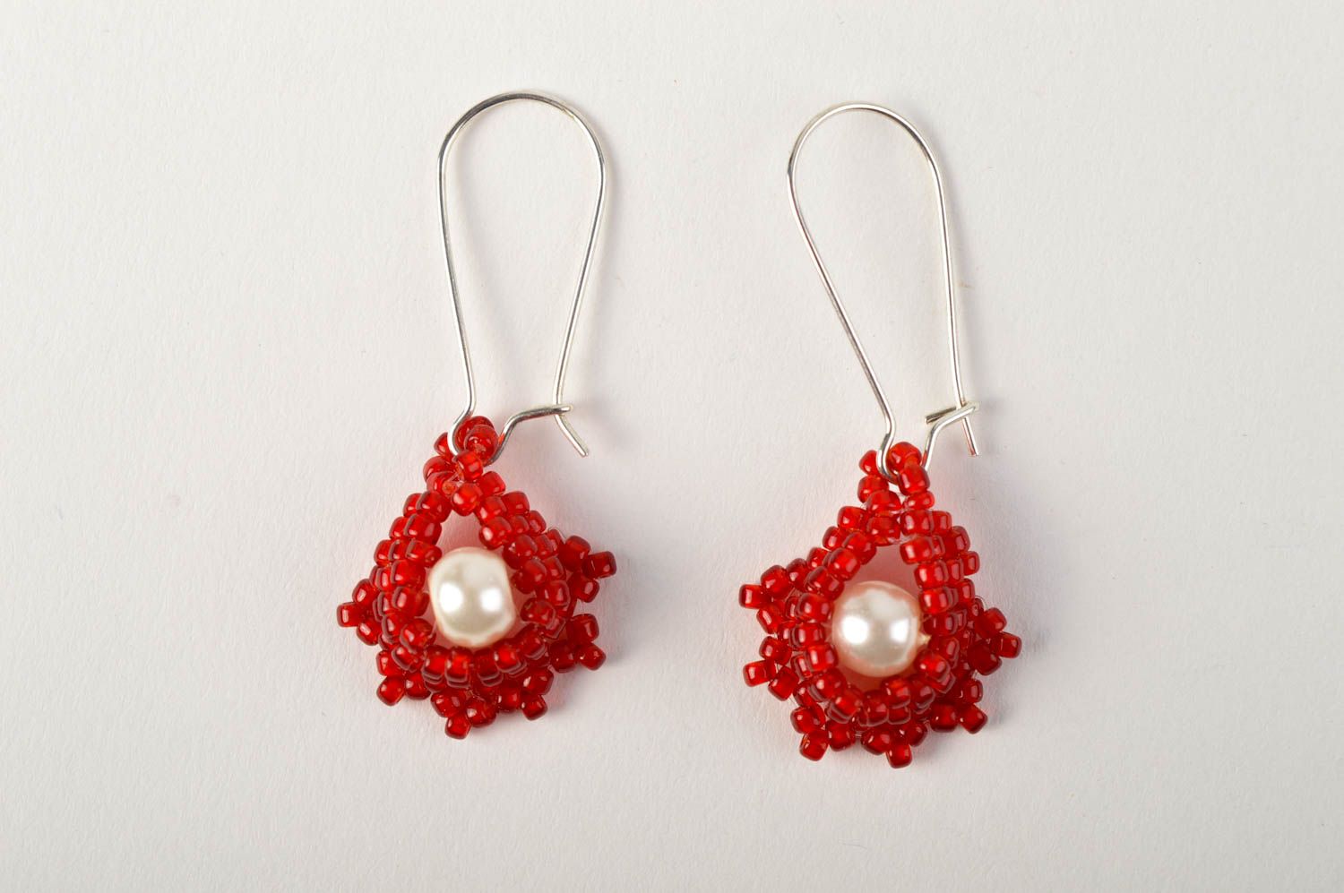 Boucles d'oreilles fait main Bijou original perles rouges Accessoire femme photo 3