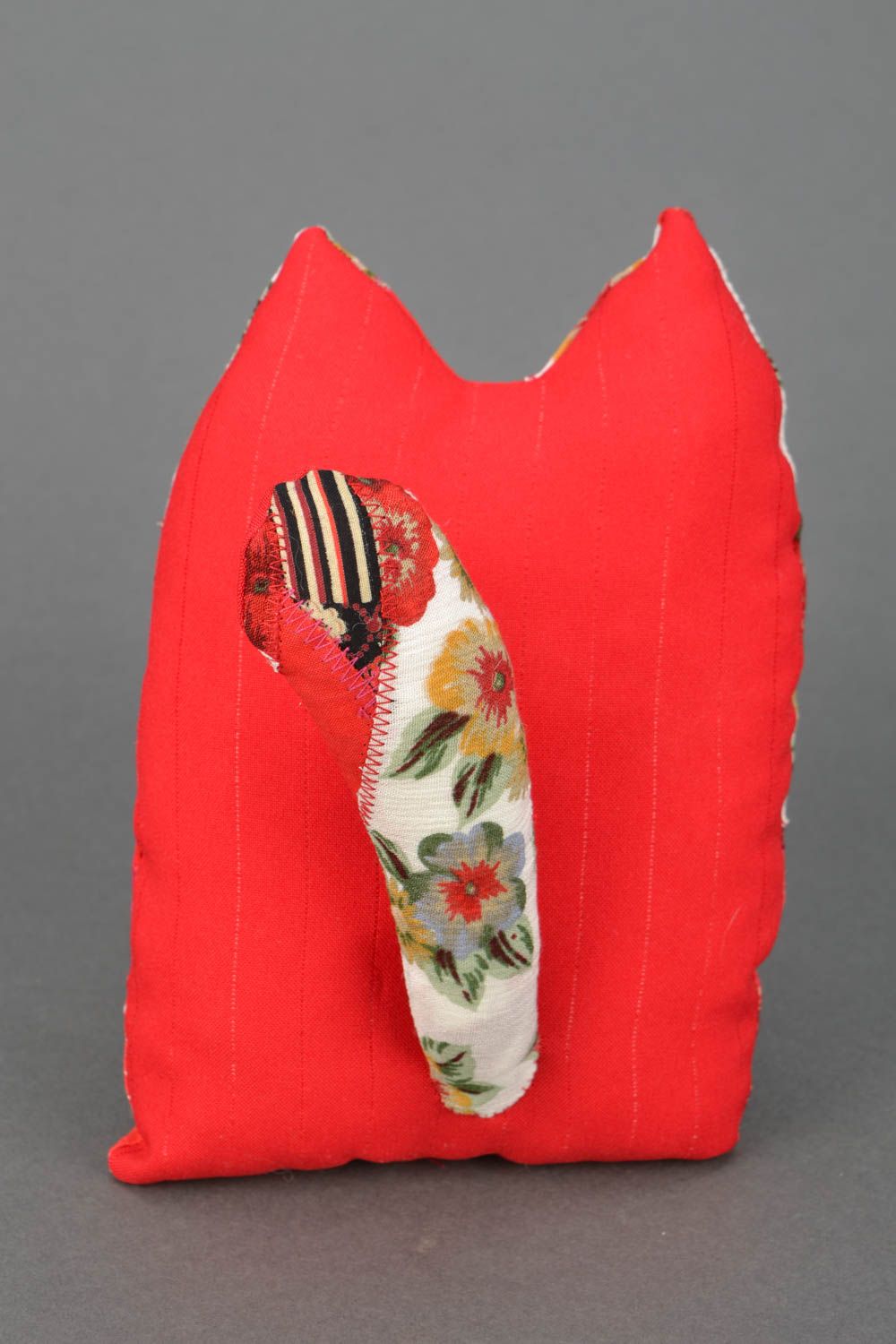 Almohada de peluche con forma de gato rojo foto 3