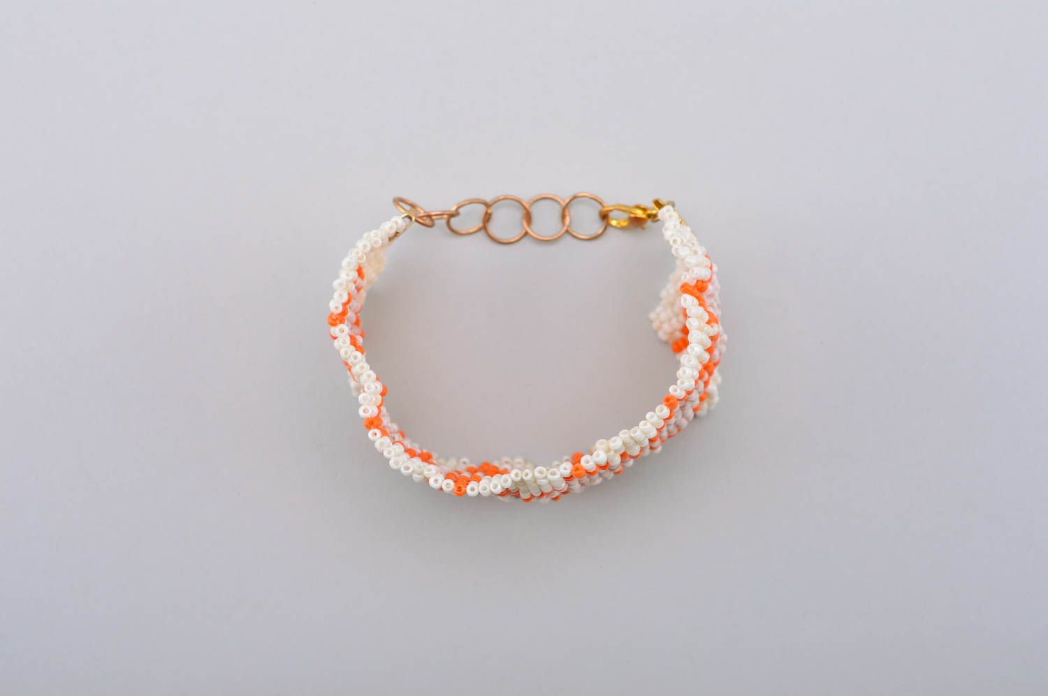 Bracelet perles de rocaille Bijou fait main large blanc à motif Cadeau femme photo 4