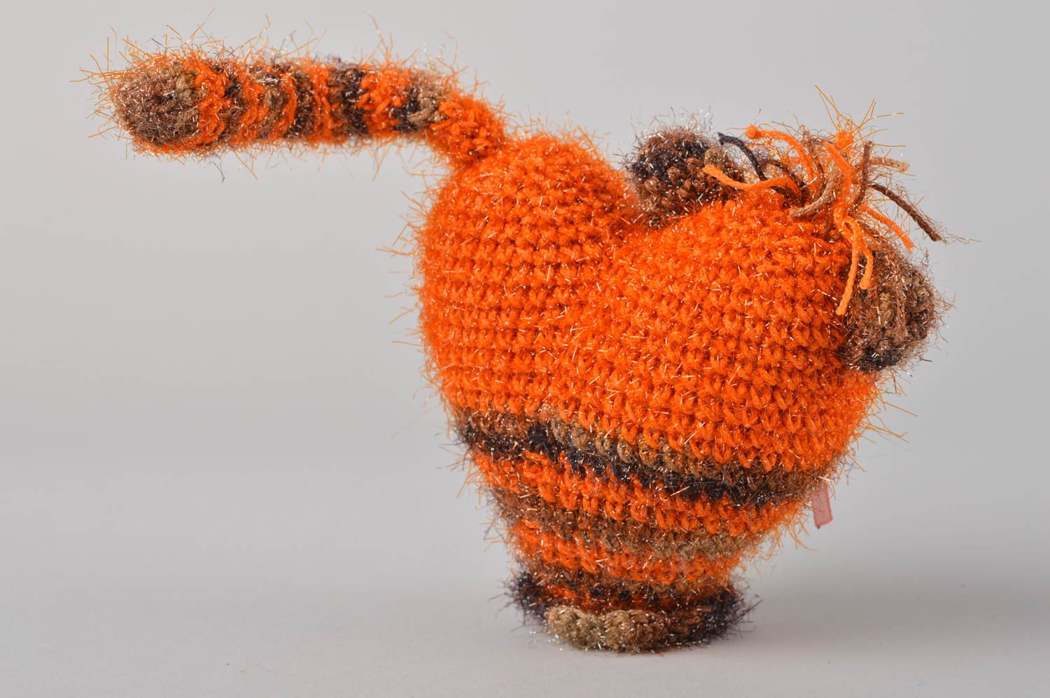 Peluche chat fait main Jouet pour enfant tricoté au crochet Décoration chambre photo 4