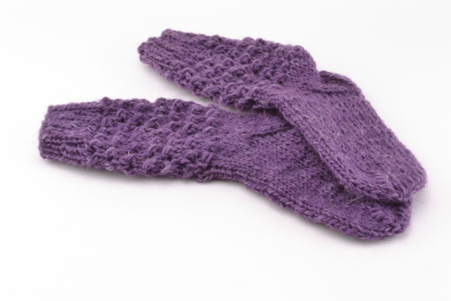 Chaussettes tricotées laine violettes originales photo 2