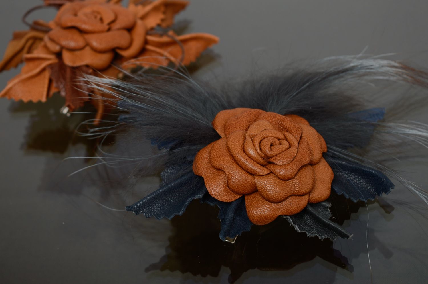 Brown leather flower brooch-hair clip photo 5