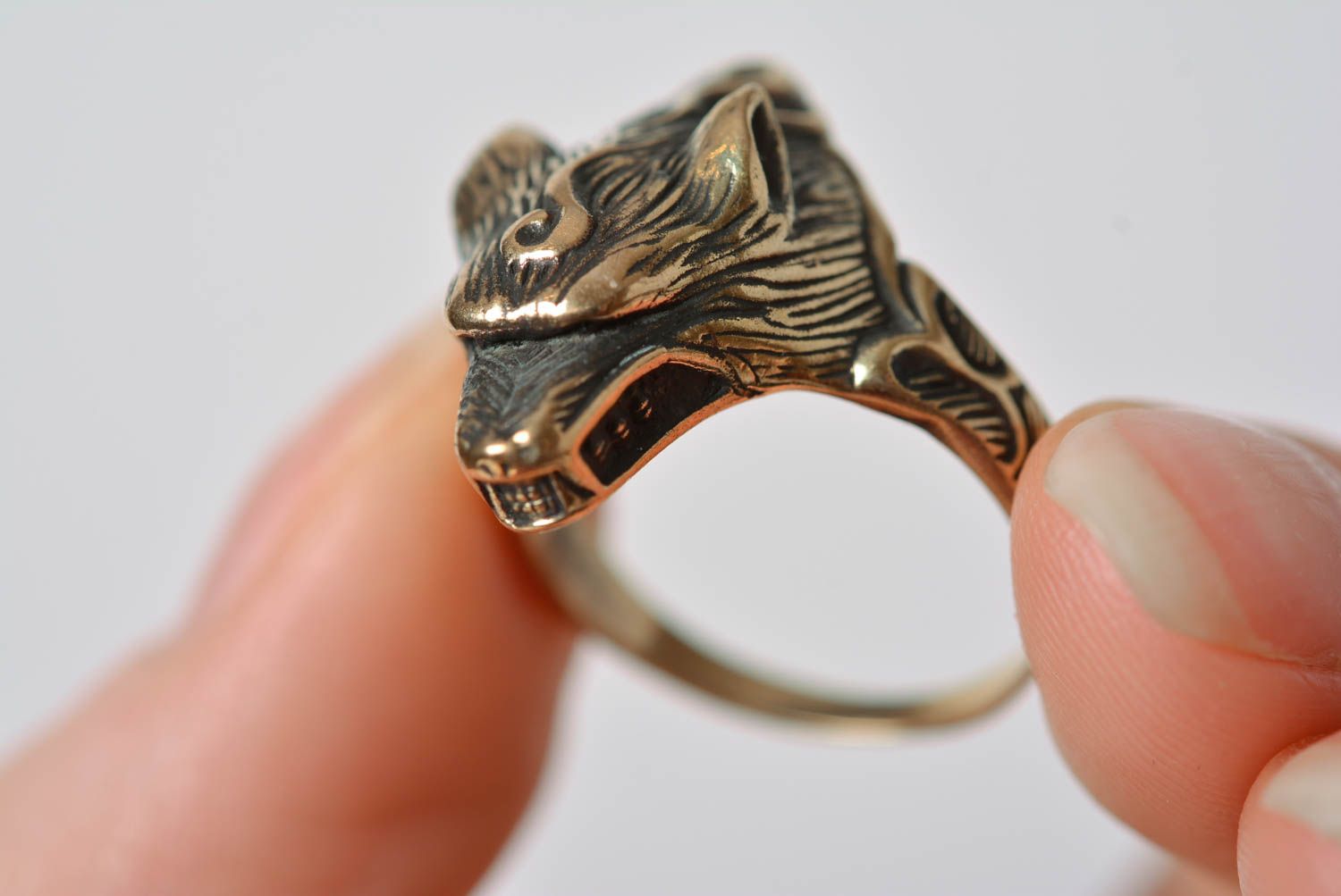 Beautiful homemade designer bronze ring in the shape of Scandinavian wolf head photo 4