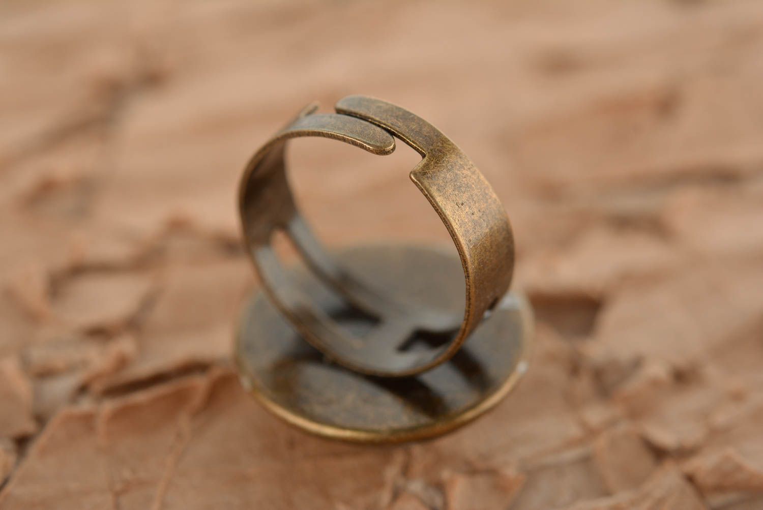 Кольцо ручной работы кольцо из металла модное кольцо для женщин красивое фото 5