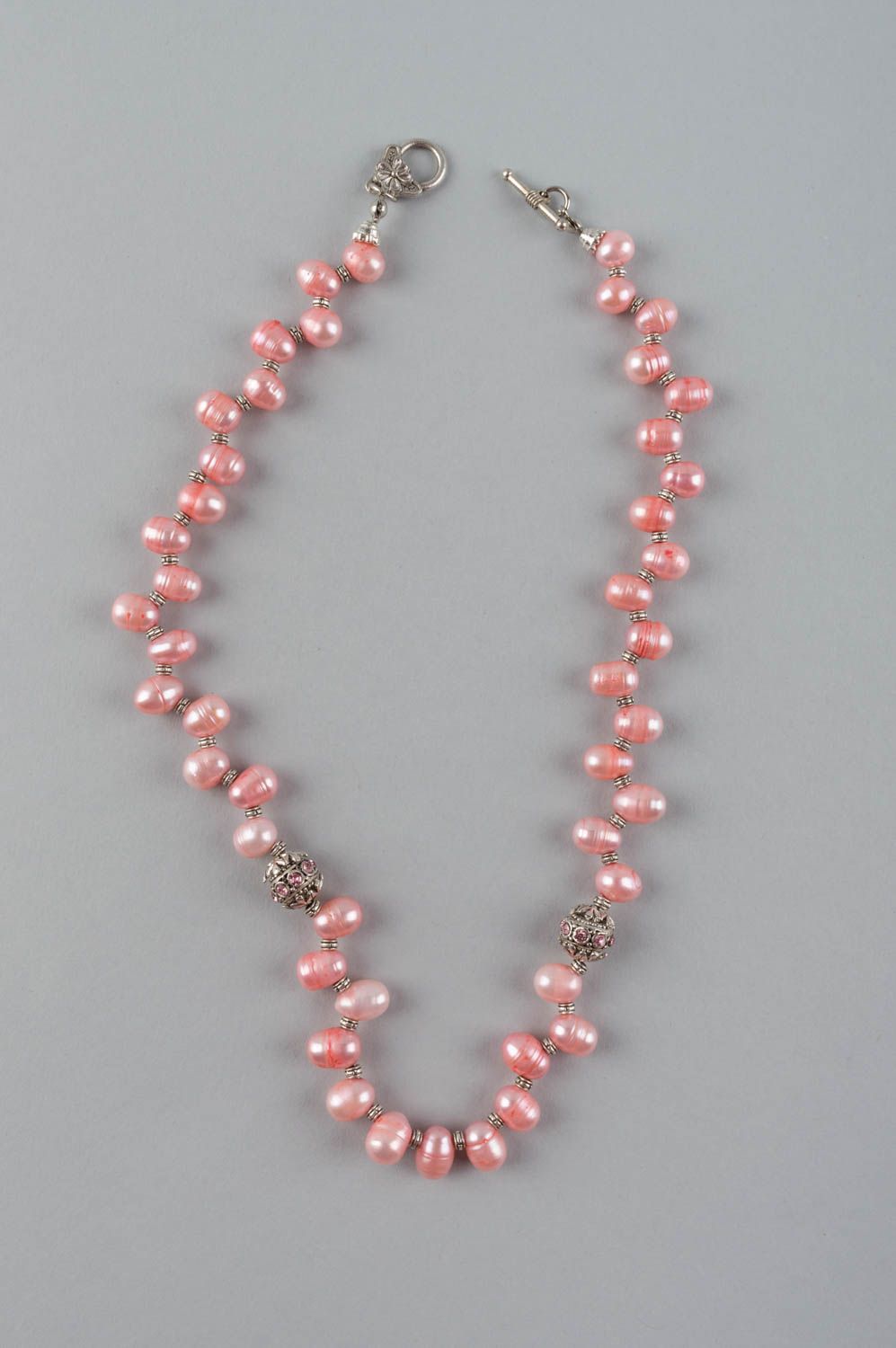 Set of handmade beaded pink pearl jewelry 2 items wrist bracelet and necklace photo 3