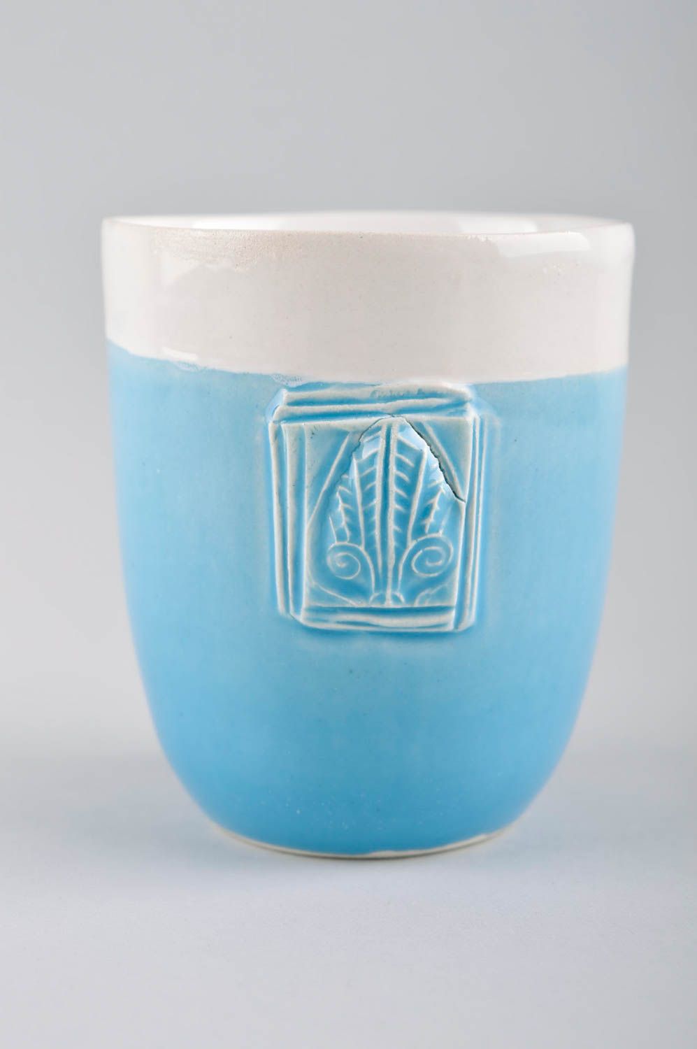 Голубая чайная чашка хэнд мейд из глины без ручки фото 2