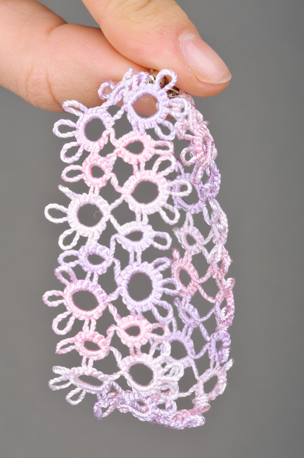 Geflochtenes rosa Armband aus Fäden in Occhi Technik für Frauen Handarbeit foto 5
