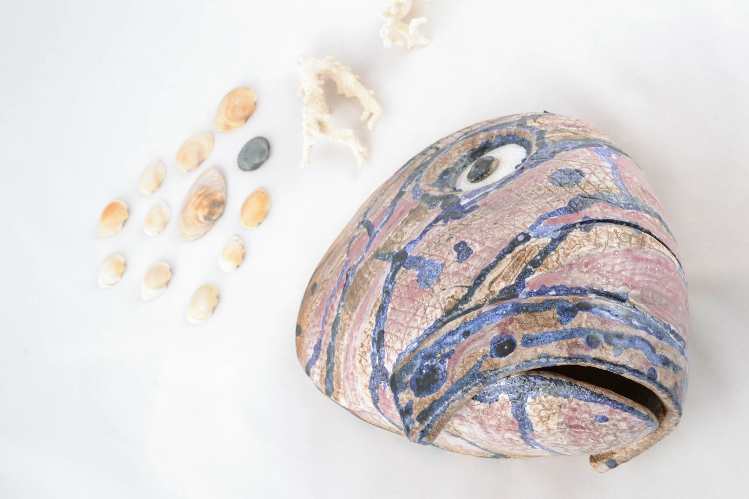 Керамическая скульптура Голова рыбы фото 1