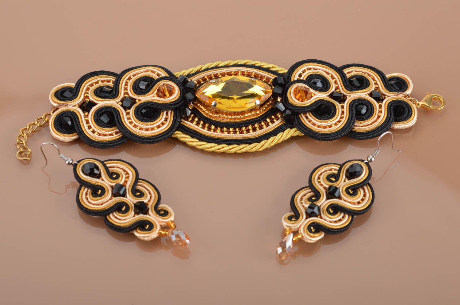 Beautiful homemade designer jewelry set soutache bracelet and earrings  photo 2