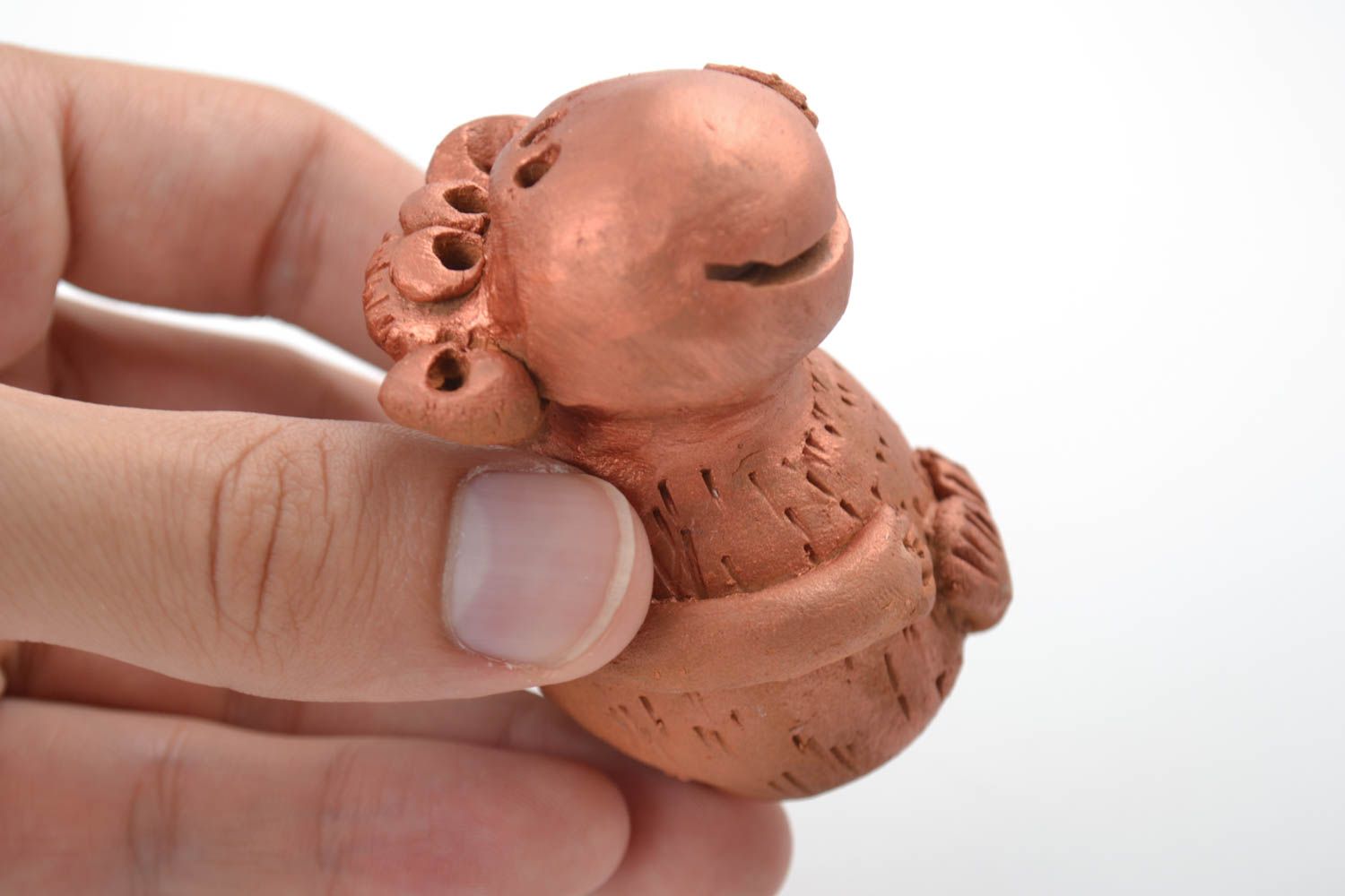 Статуэтка обезьяны сувенир ручной работы фигурка из глины этно сувенир фото 5