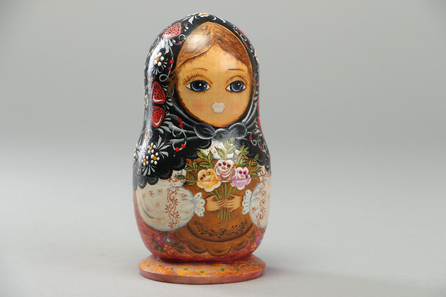 Handmade traditional painted wooden nesting doll Matryoshka five items photo 2