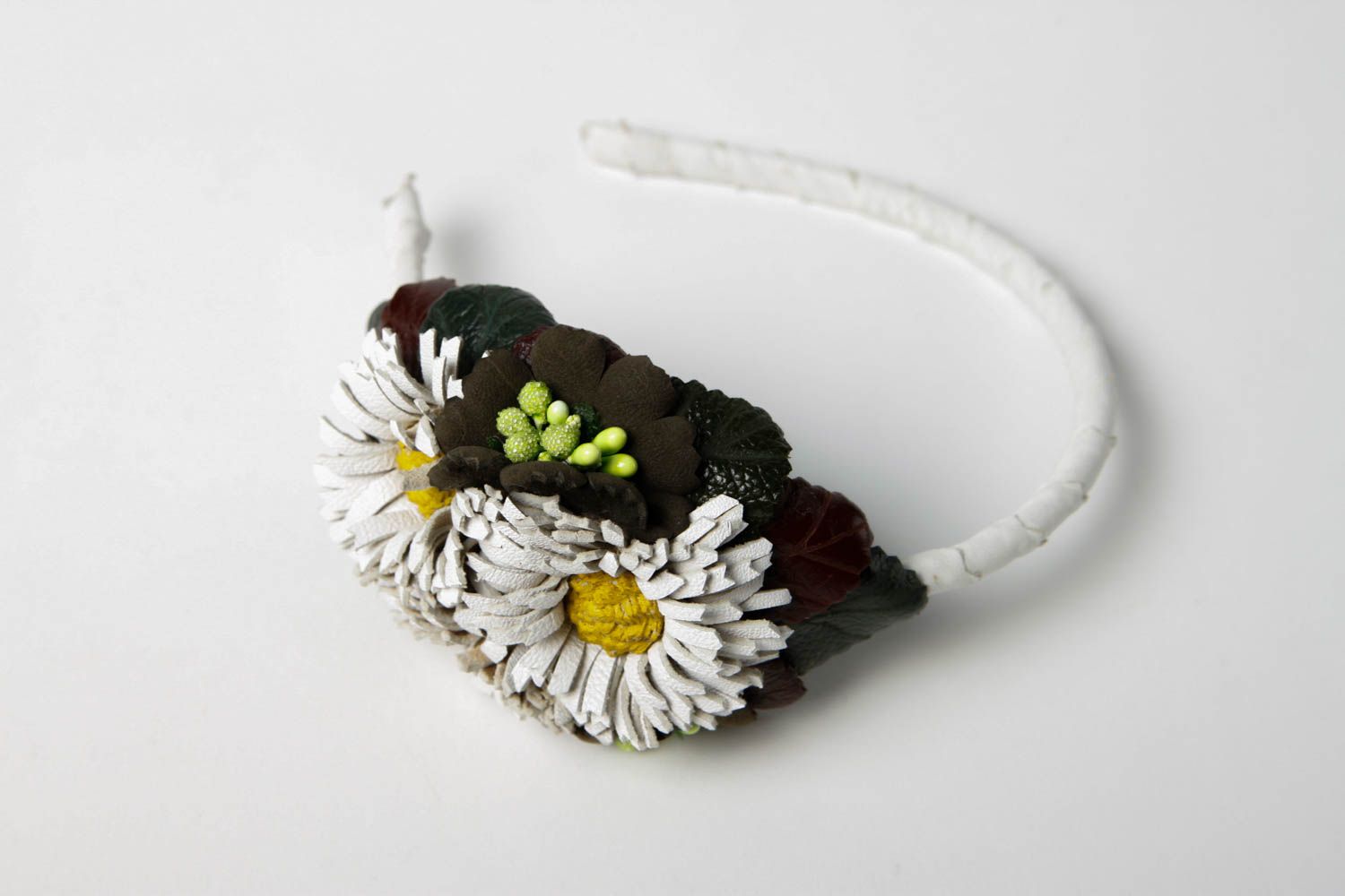 Handmade Blumen Haarreif Accessoire für Frauen Haar Schmuck mit Kamillen foto 3