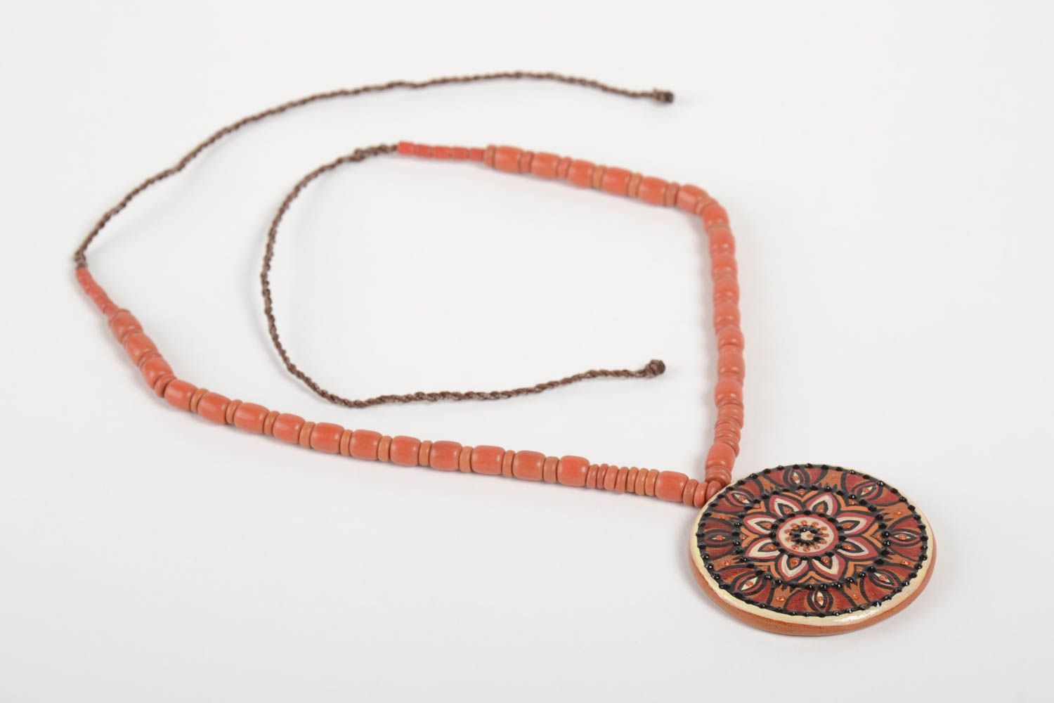 Pendentif céramique fait main Bijou ethnique rond marron Accessoire femme cadeau photo 3