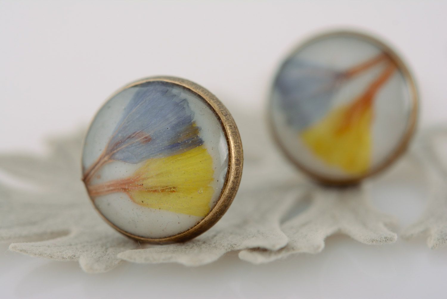 Handmade yellow and blue women's stud earrings with dried flower petals coated with epoxy  photo 1