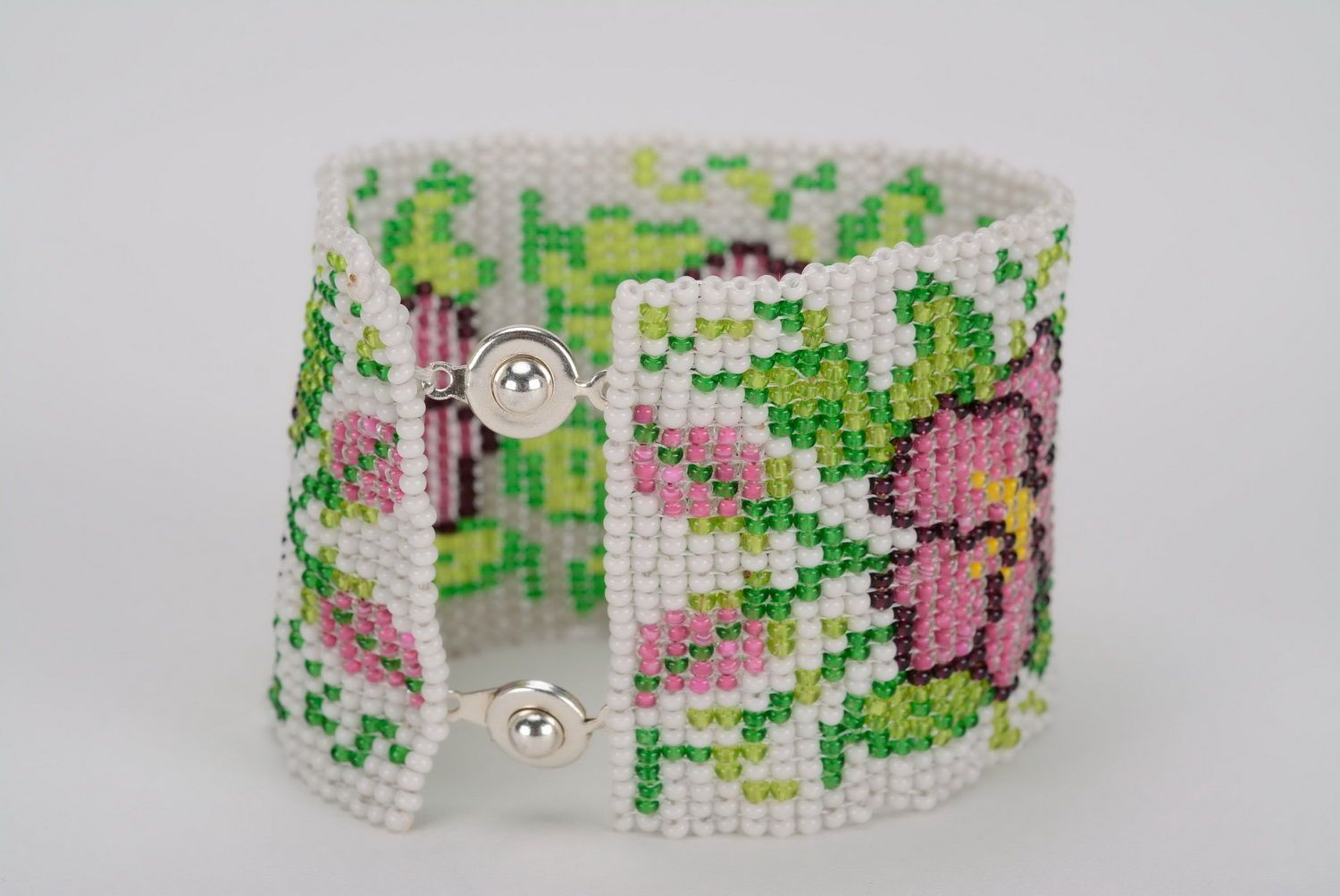 Bracelet made of beads Violets photo 2