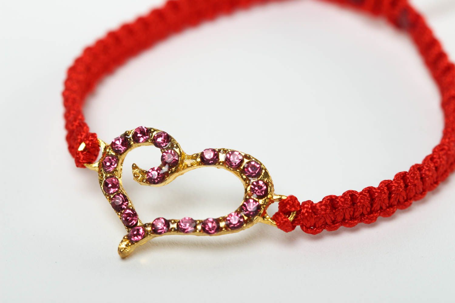 Bracelet en fils Bijou fait main coeur design rouge fin Accessoire femme photo 3