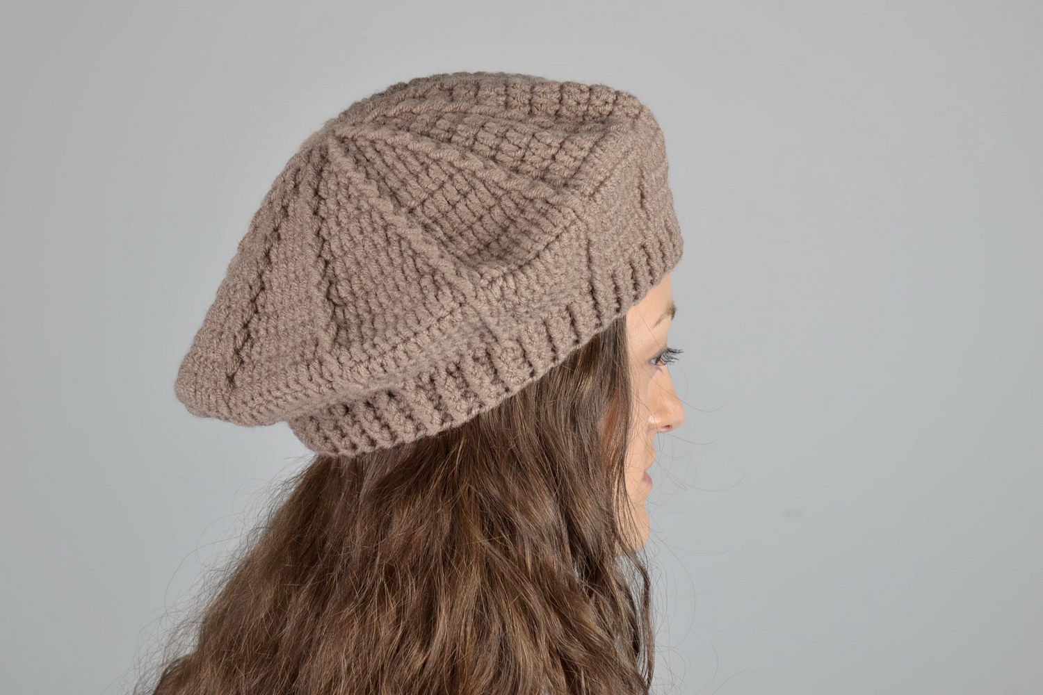 Knitted beret Cocoa color photo 3