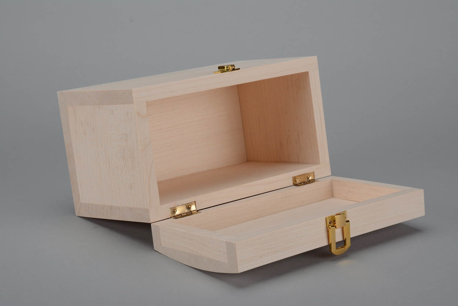Boîte à décorer réalisée de bois à la main photo 1