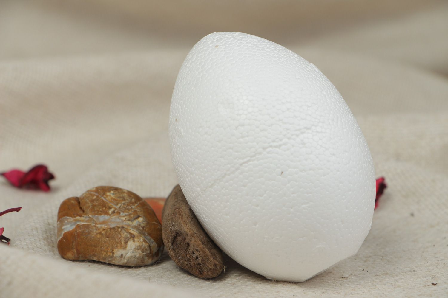 Handgemachtes Ei aus Polystyrol für Bemalung Rohling für Kreativität der Kinder foto 4