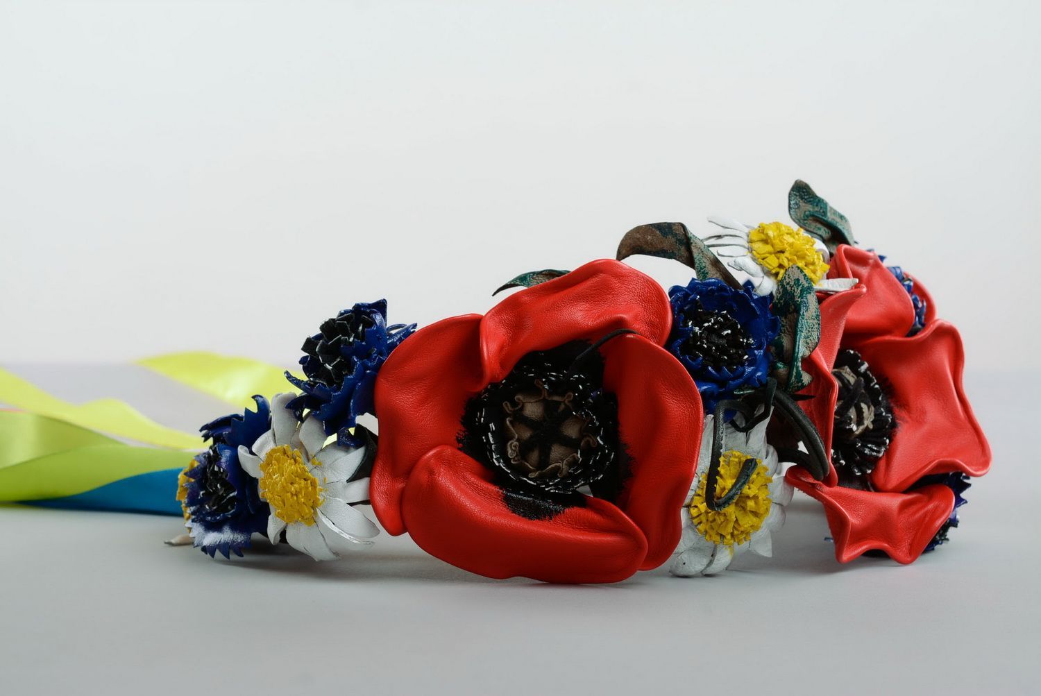 Head wreath with leather flowers photo 4