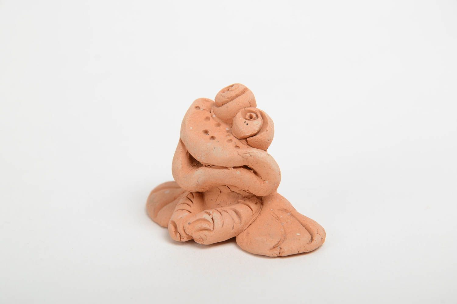 Фигурка из глины лягушка маленькая глиняная смешная необычная ручной работы фото 2