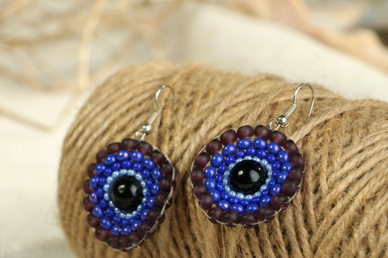 Earrings with beads and agate photo 3