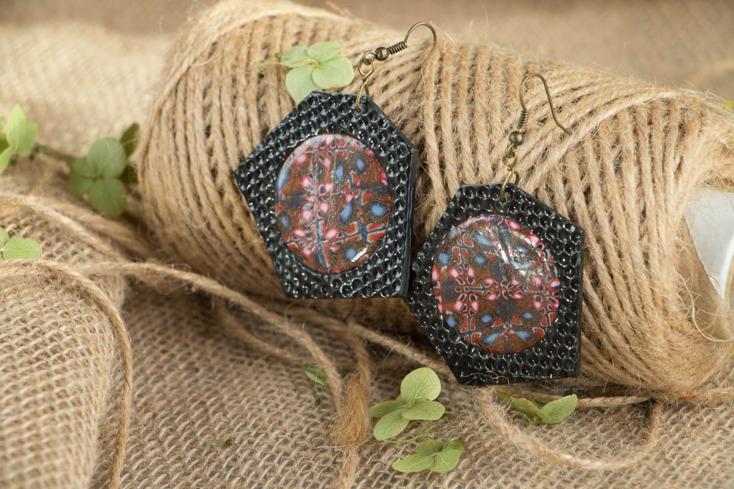 Lacquered earrings photo 3