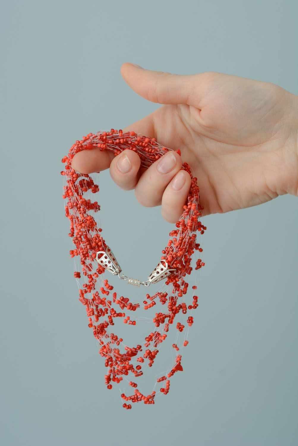 Red beaded necklace photo 5