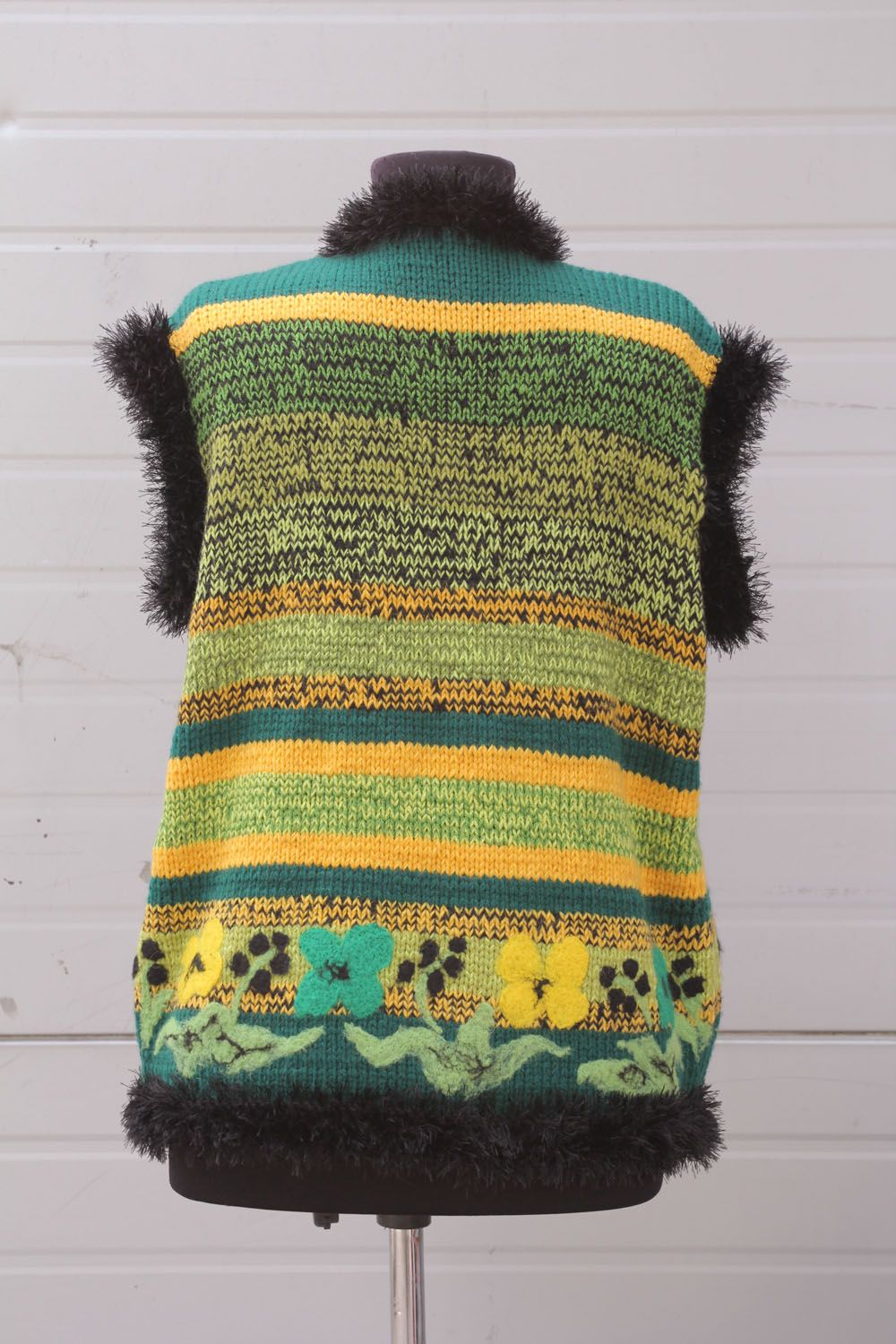 Gilet tricoté pour femmes fait main photo 2