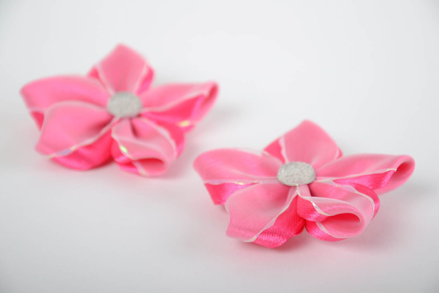 Set of 2 handmade children's pink textile flower hair clips  photo 5