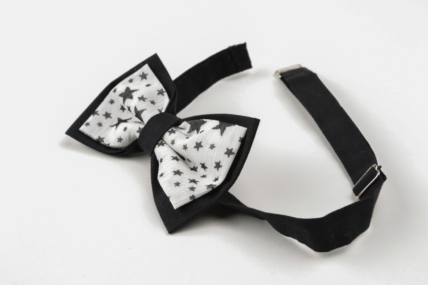 Bow tie with stars photo 3
