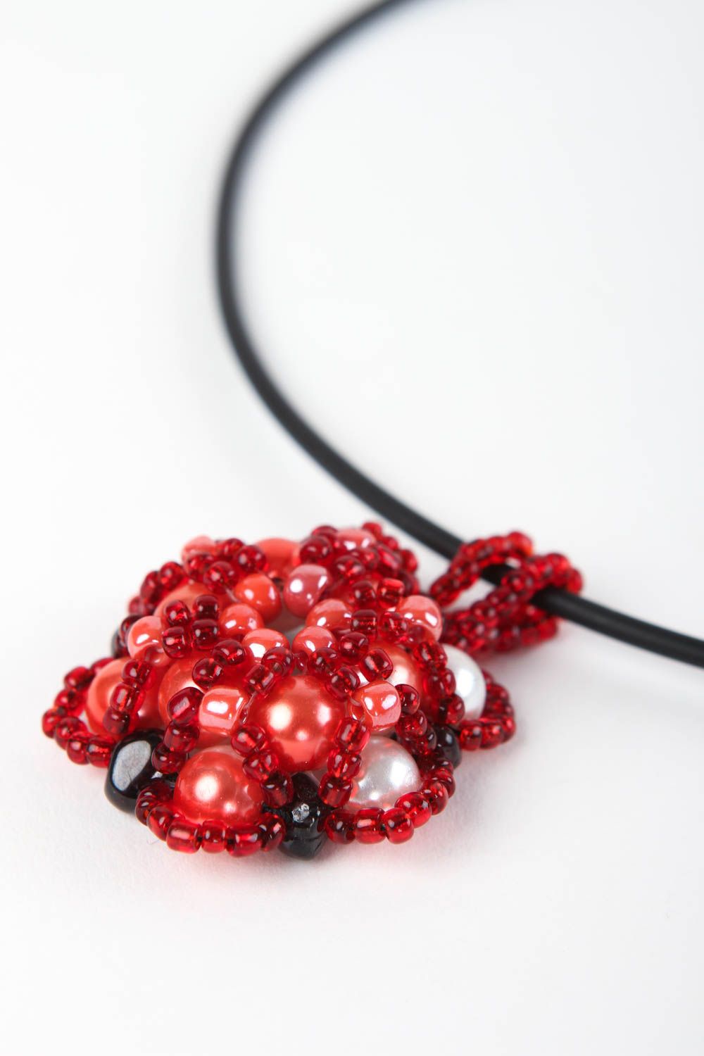 Beautiful handmade beaded pendant fashion trends artisan jewelry designs photo 3